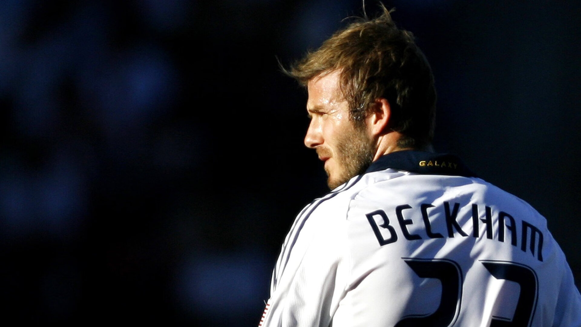 跨界传奇，深圳队收割勇士，乔治英超争冠接管比赛